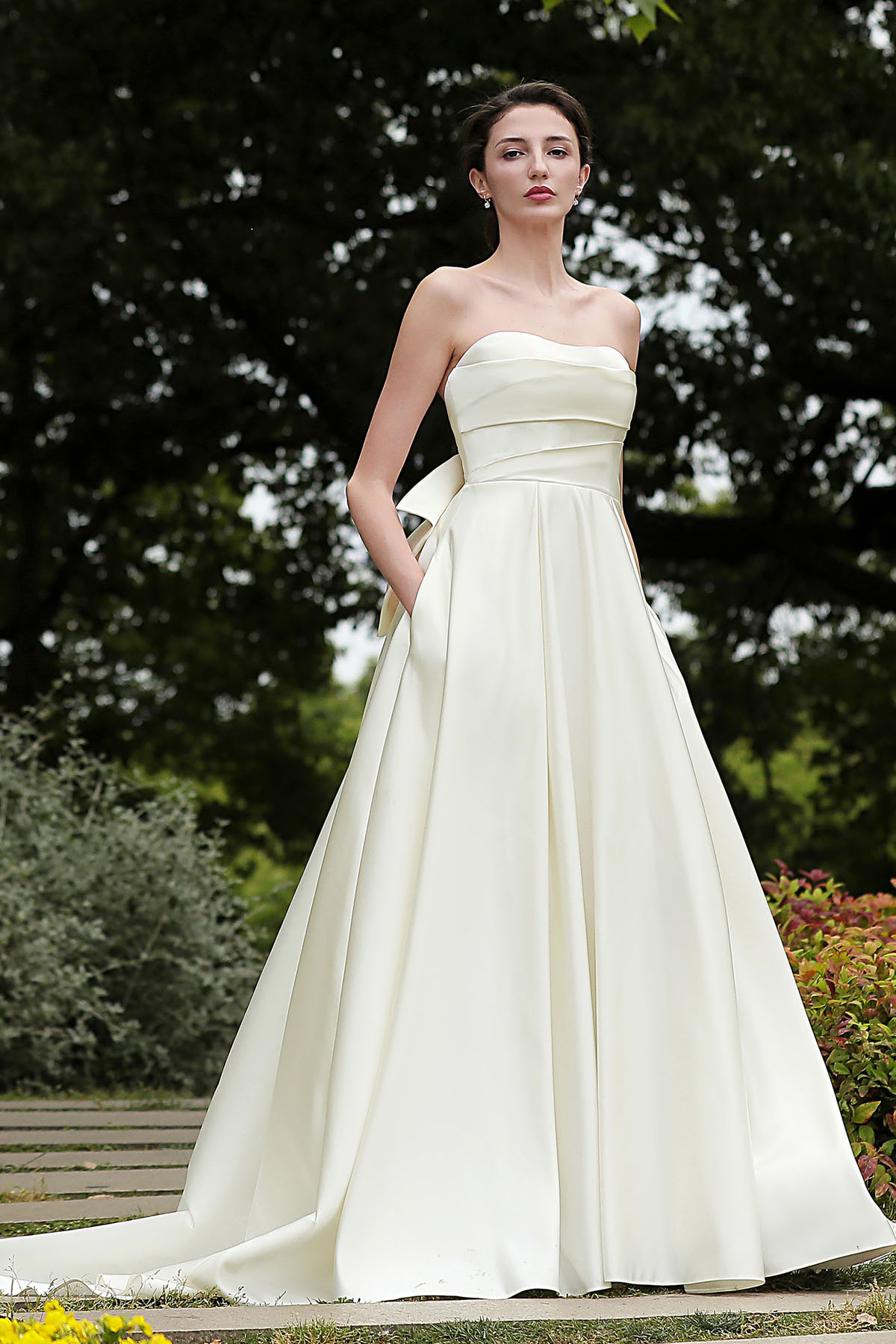 SIMPLE SATIN WEDDING Dresses With Pocket V-Neck Off The Shoulder Bridal  Gowns £119.99 - PicClick UK
